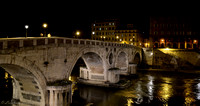 Insieme alla luna attraverso i ponti di Roma